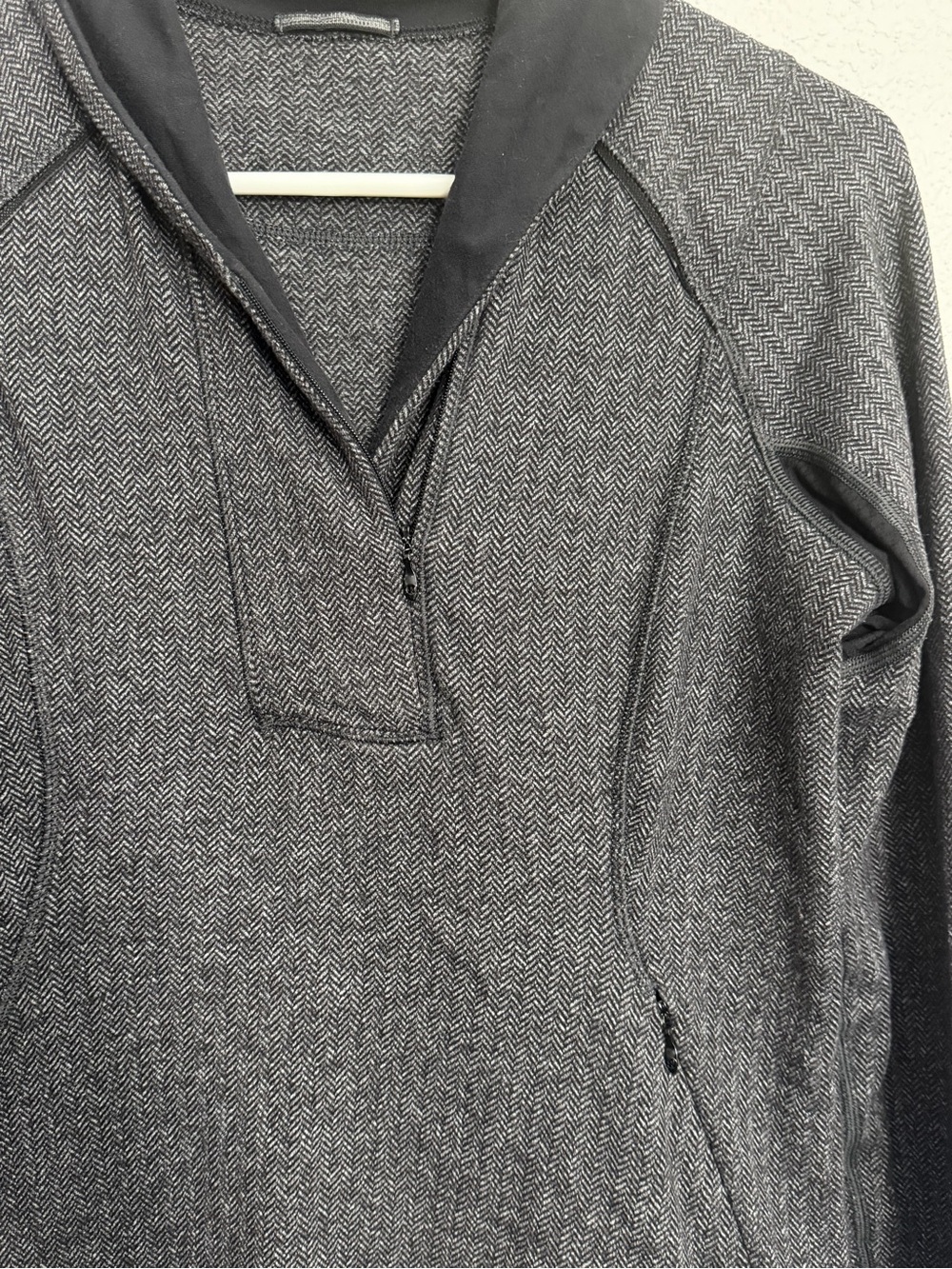 Lululemon Think Fast Pullover - Picture 2 of 7